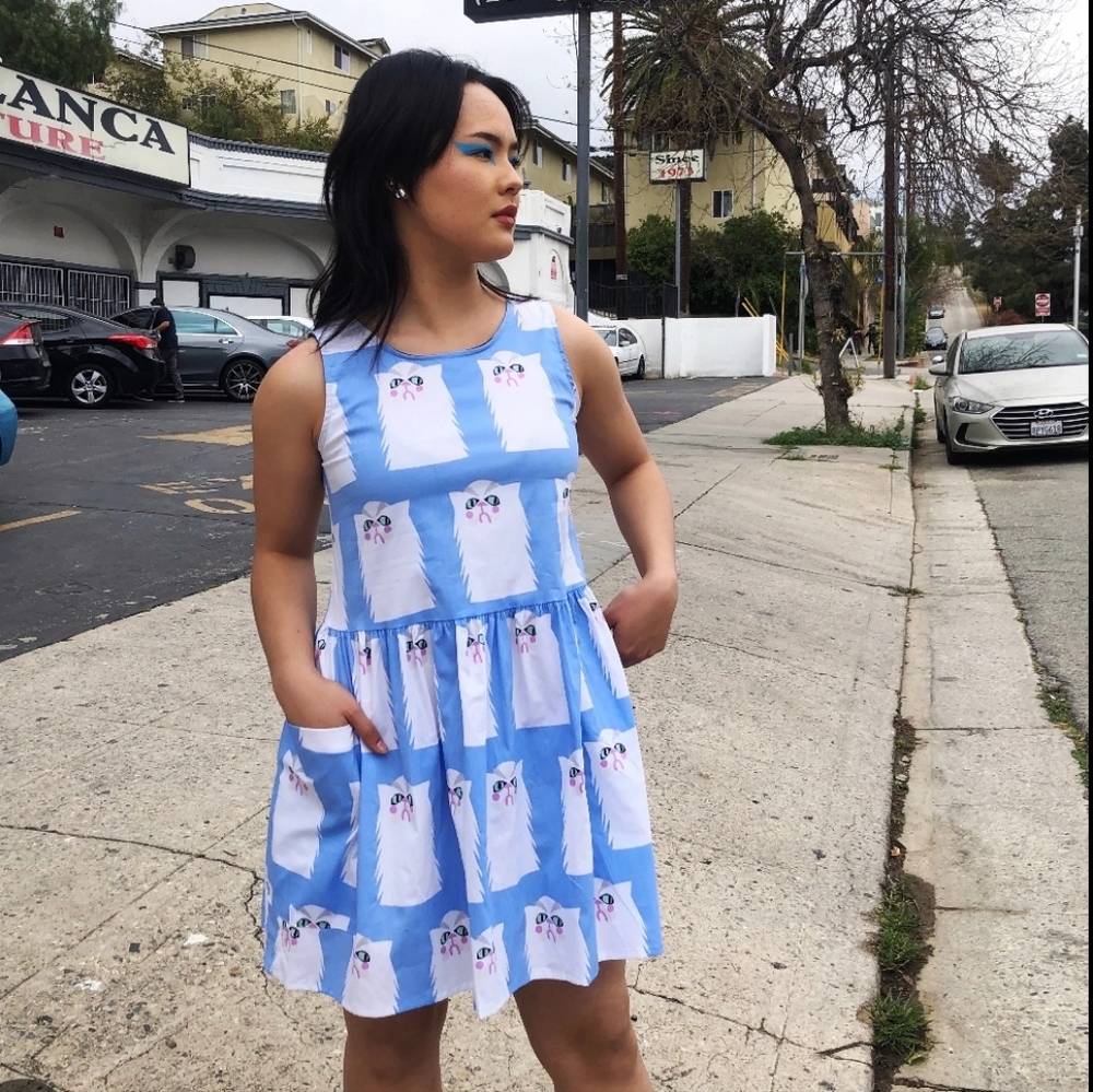 BNWT Nooworks "Big Pockets" Grumpy Cat Dress size M